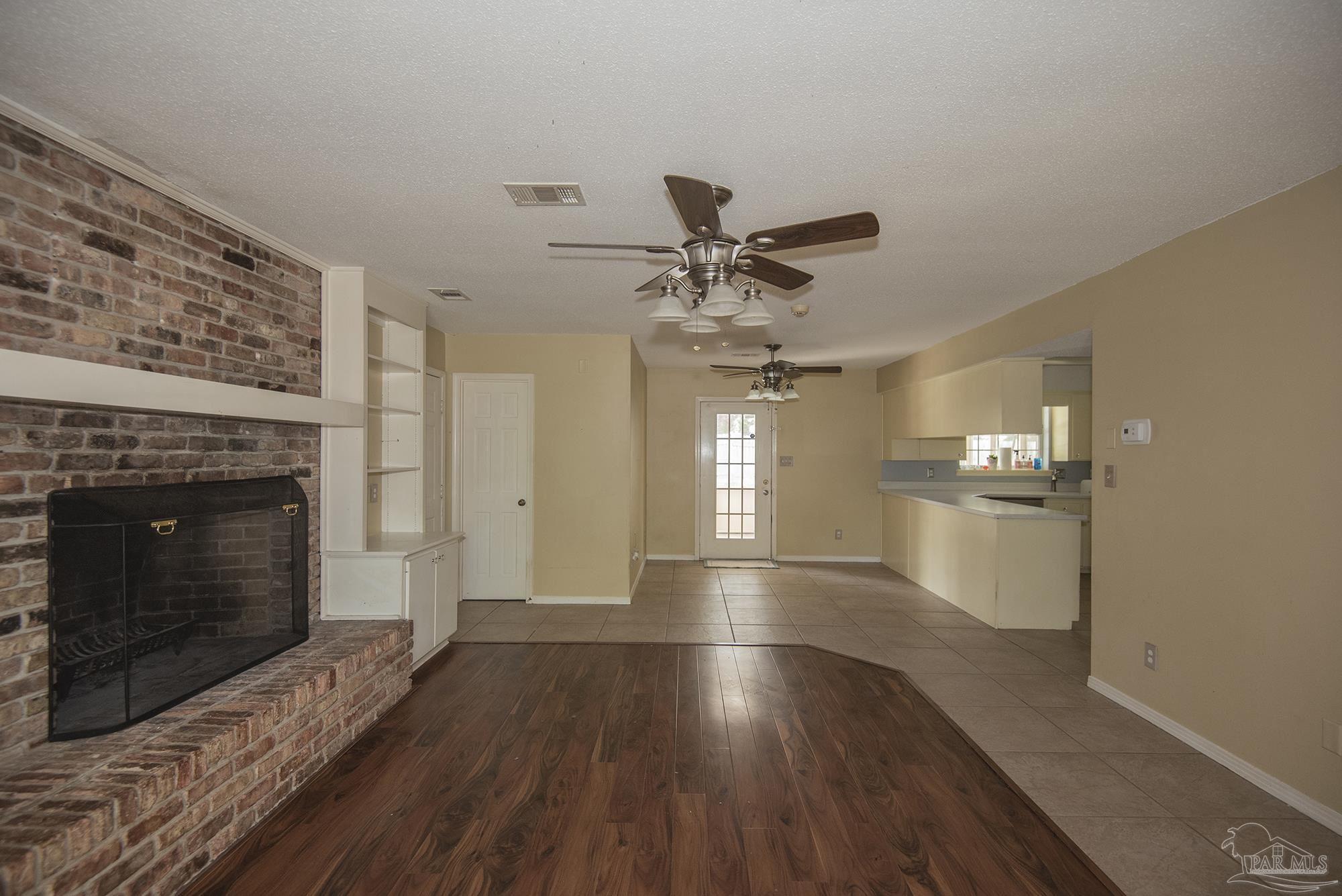 9155 Woodrun Road Pensacola, FL 32514 - Photo 11 of 48 Gallery Image 11