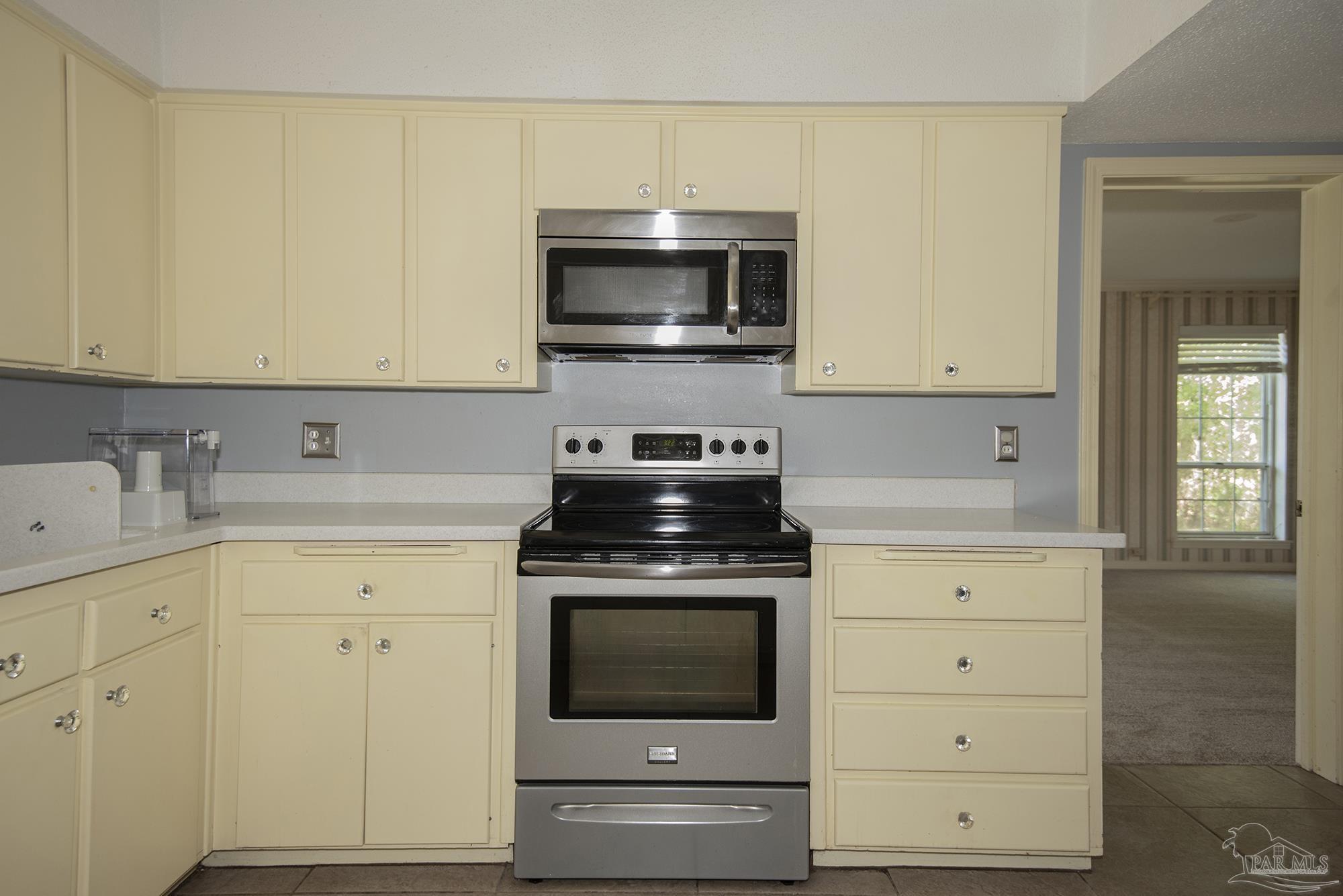 9155 Woodrun Road Pensacola, FL 32514 - Photo 18 of 48 Gallery Image 18