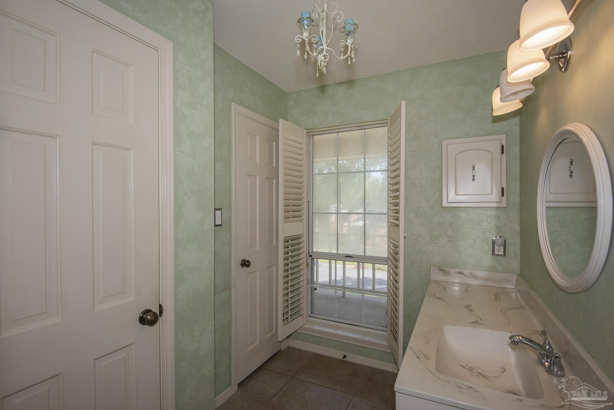 9155 Woodrun Road Pensacola, FL 32514 - Photo 29 of 48 Gallery Image 29