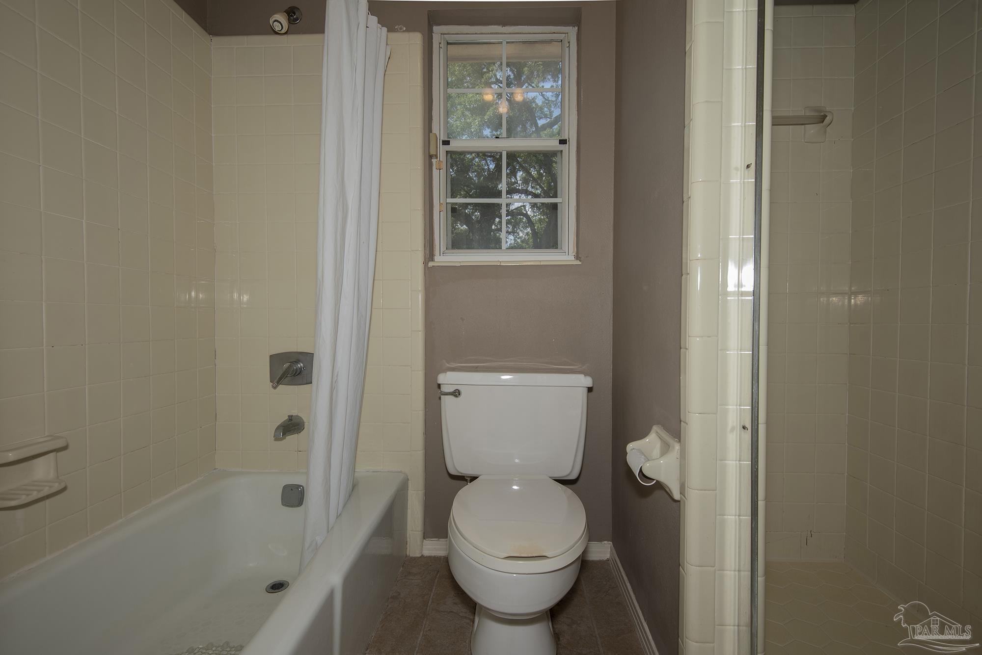 9155 Woodrun Road Pensacola, FL 32514 - Photo 37 of 48 Gallery Image 37
