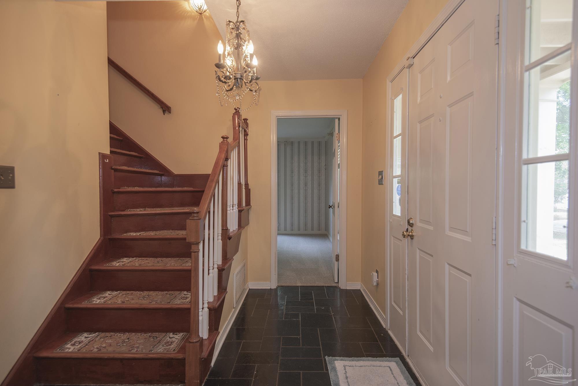 9155 Woodrun Road Pensacola, FL 32514 - Photo 5 of 48 Gallery Image 5