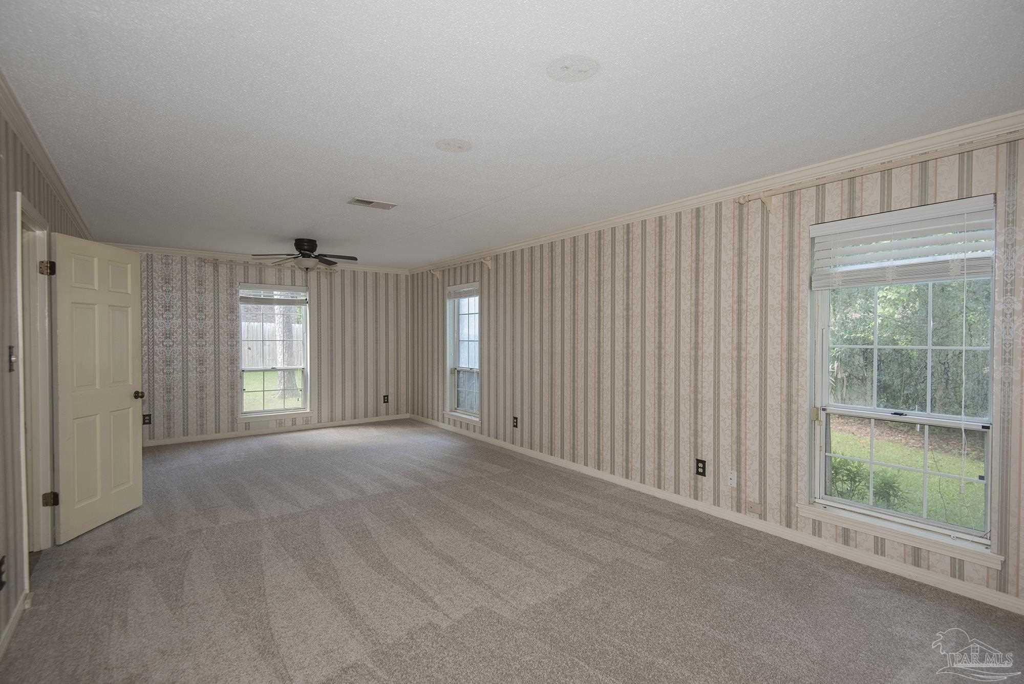 9155 Woodrun Road Pensacola, FL 32514 - Photo 6 of 48 Gallery Image 6