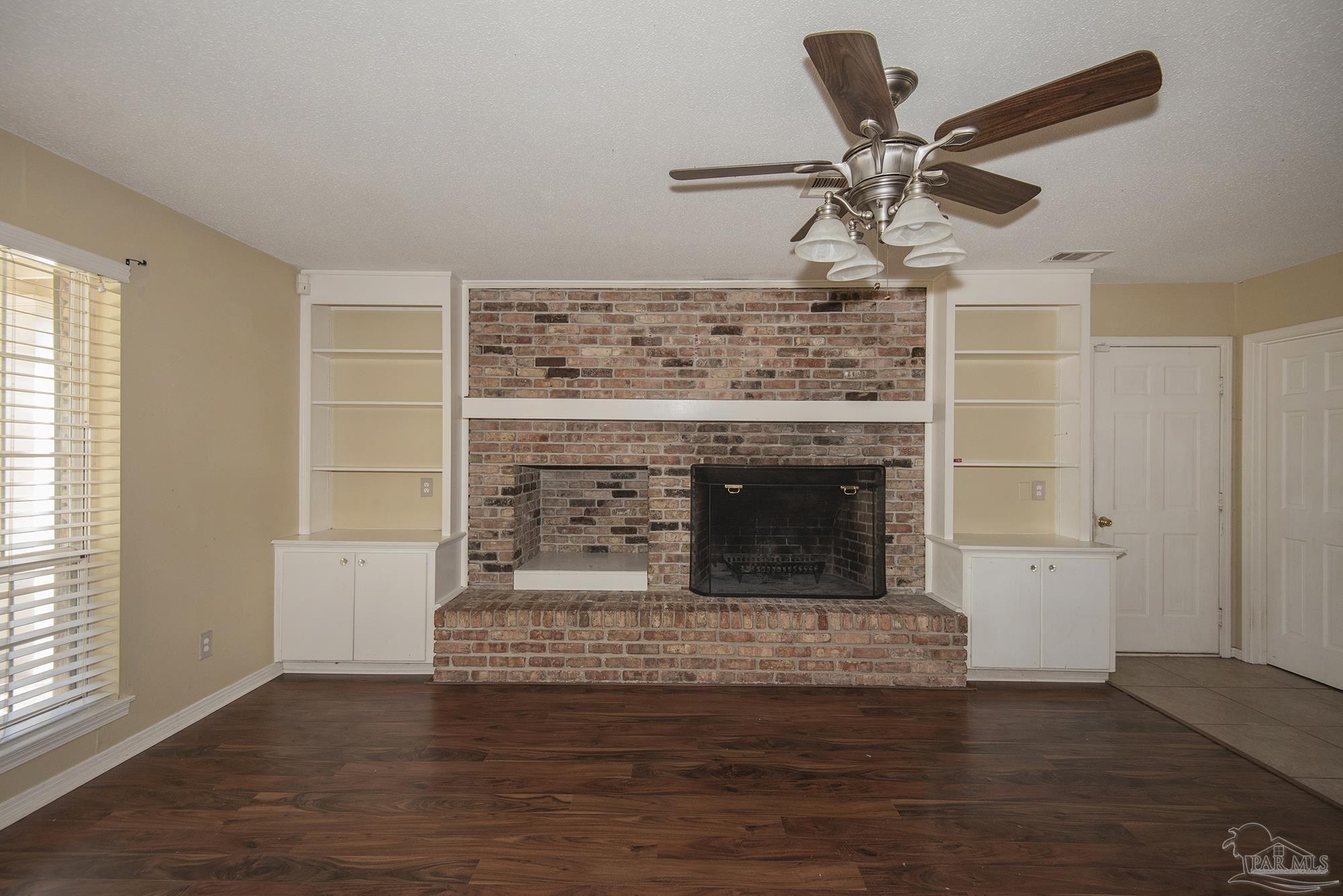 9155 Woodrun Road Pensacola, FL 32514 - Photo 8 of 48 Gallery Image 8