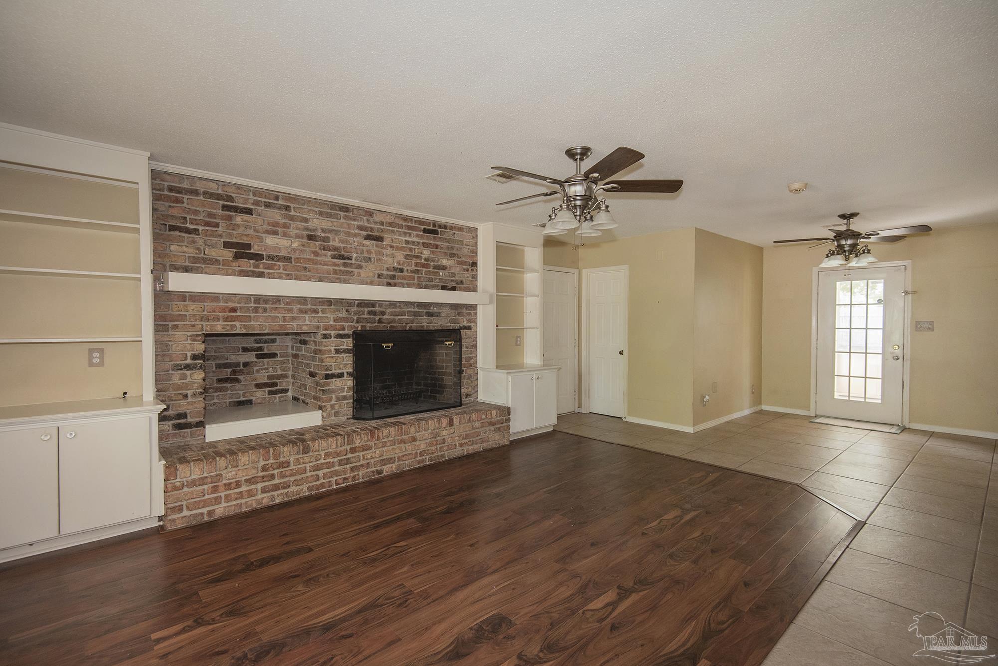 9155 Woodrun Road Pensacola, FL 32514 - Photo 9 of 48 Gallery Image 9
