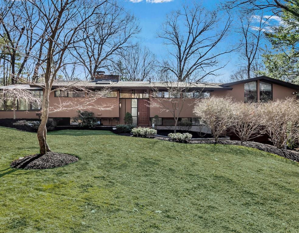 76 Jennie Dugan Road Concord, MA 01742 - Photo 1 of 32 Gallery Image 1