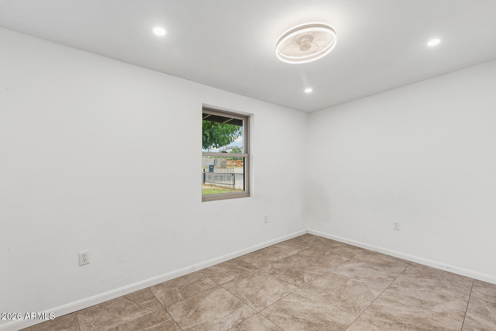 1620 West Roeser Road Phoenix, AZ 85041 - Photo 18 of 41 18