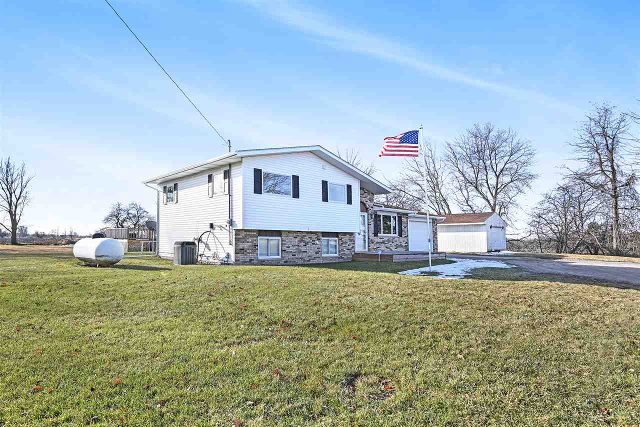535 Cass Avenue Road Bay City, MI 48708 - Photo 2 of 31