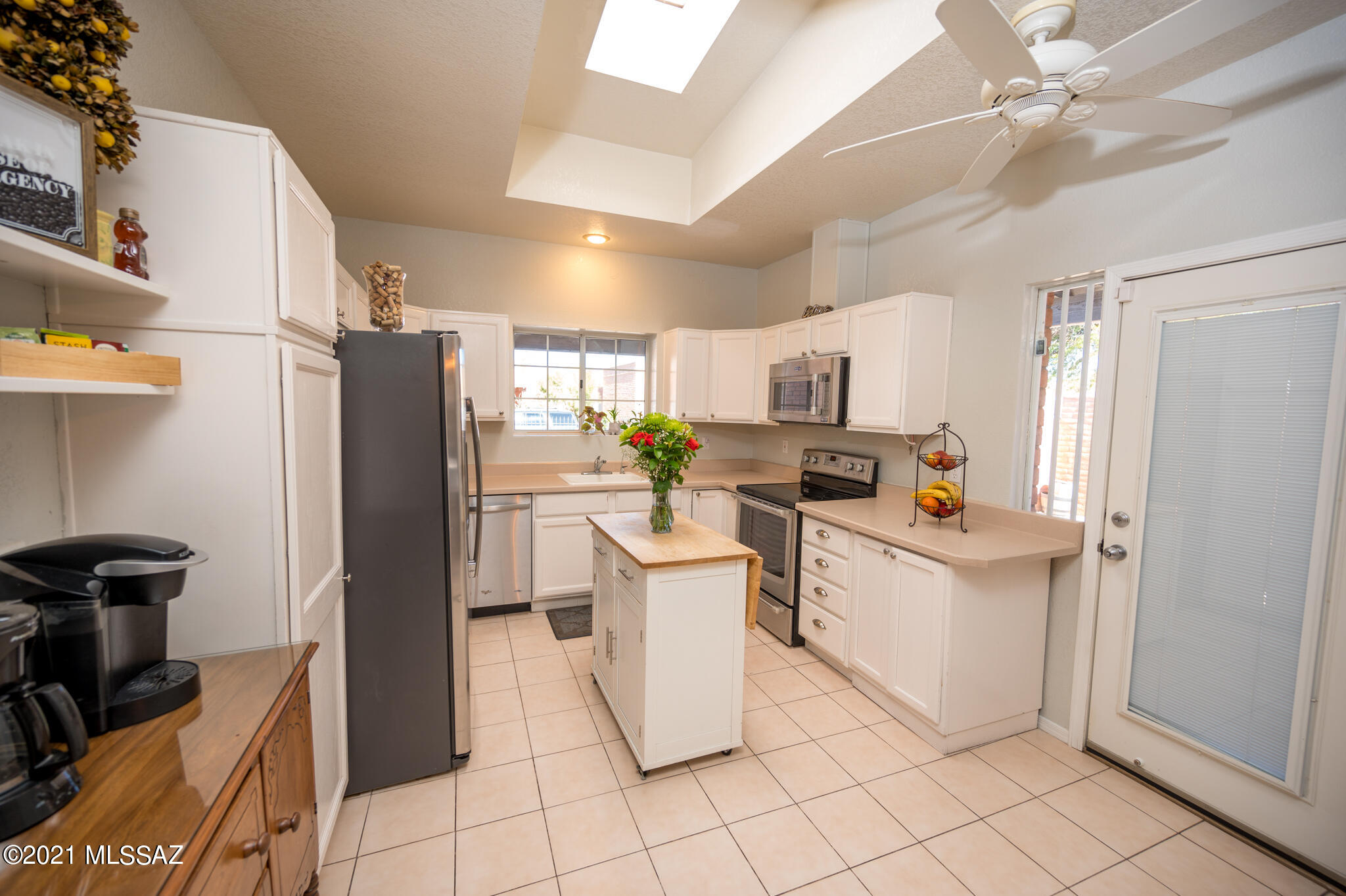 719 West Placita H Rivas Nogales, AZ 85621 - Photo 5 of 50