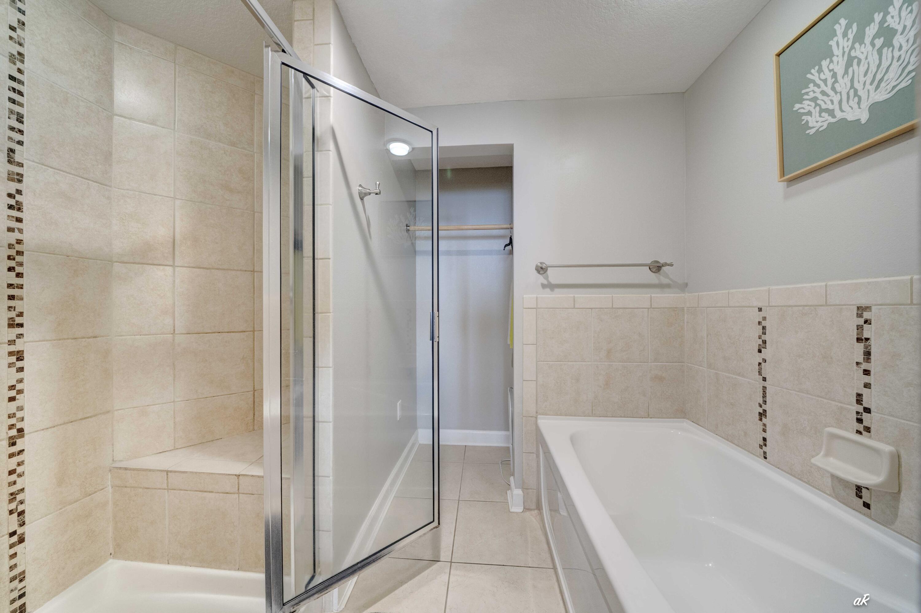 11807 Front Beach Road, Unit 11201 Panama City Beach, FL 32407 - Photo 25 of 59 Primary Ensuite