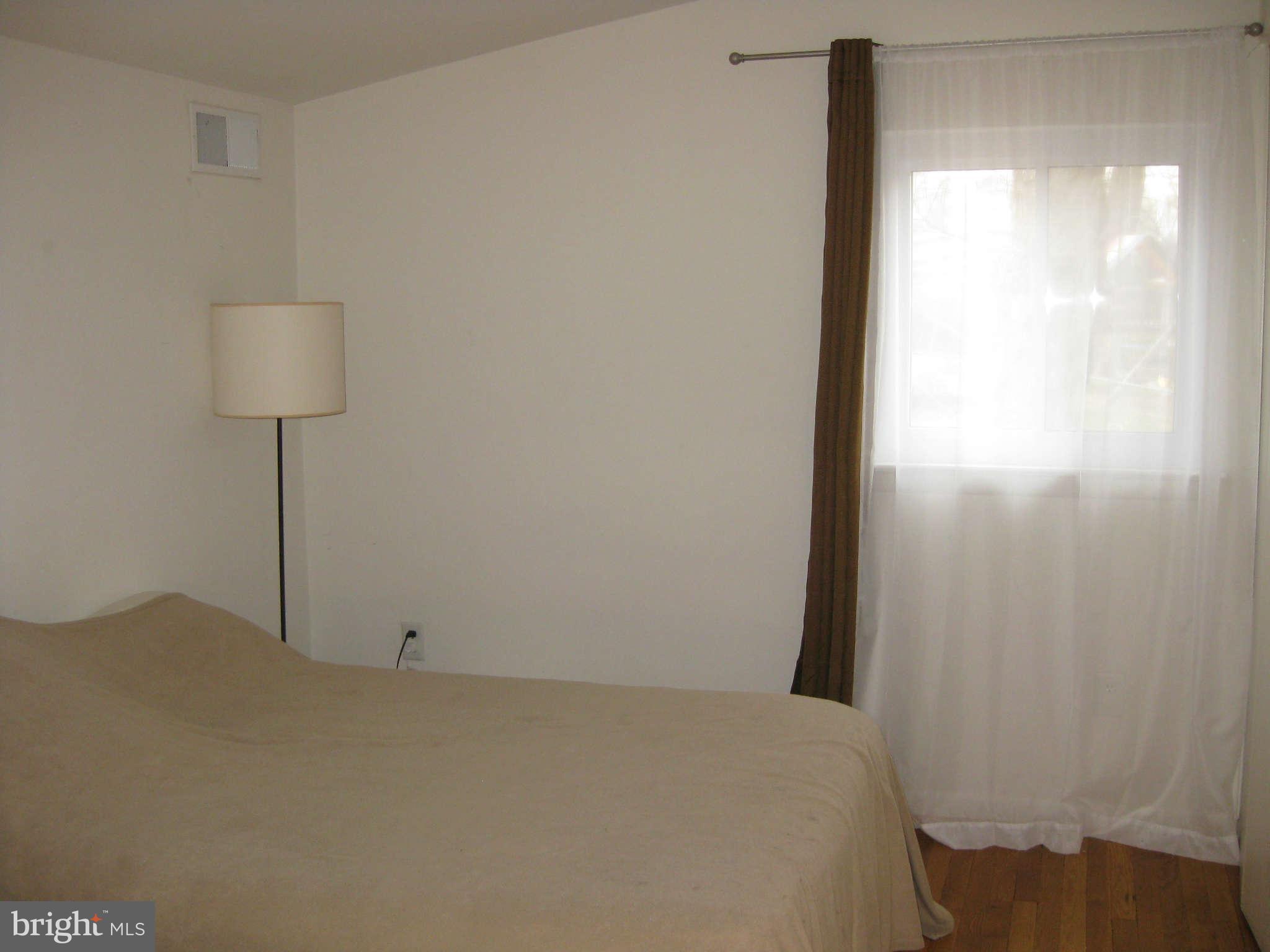 811 North Belgrade Road Silver Spring, MD 20902 - Photo 16 of 30 Bedroom (Master)