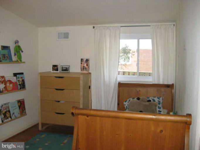 811 North Belgrade Road Silver Spring, MD 20902 - Photo 20 of 30 Bedroom