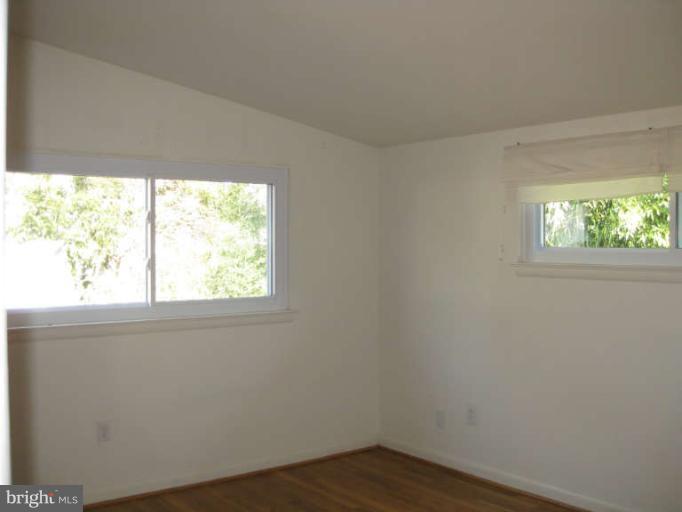 811 North Belgrade Road Silver Spring, MD 20902 - Photo 21 of 30 Bedroom (Master)