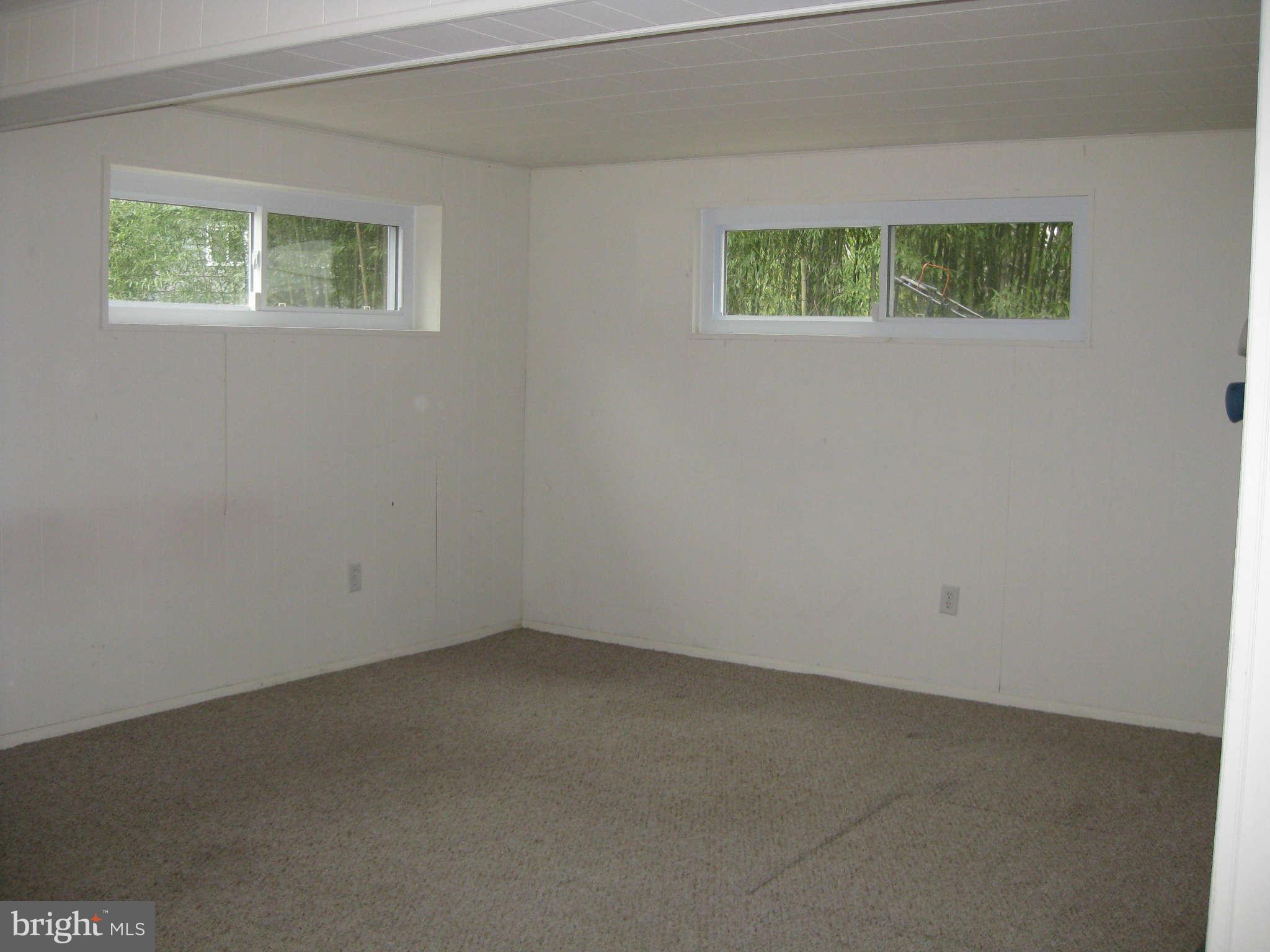 811 North Belgrade Road Silver Spring, MD 20902 - Photo 23 of 30 Recreation room
