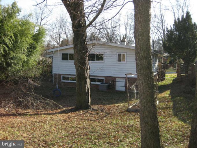 811 North Belgrade Road Silver Spring, MD 20902 - Photo 28 of 30 Exterior (Rear)