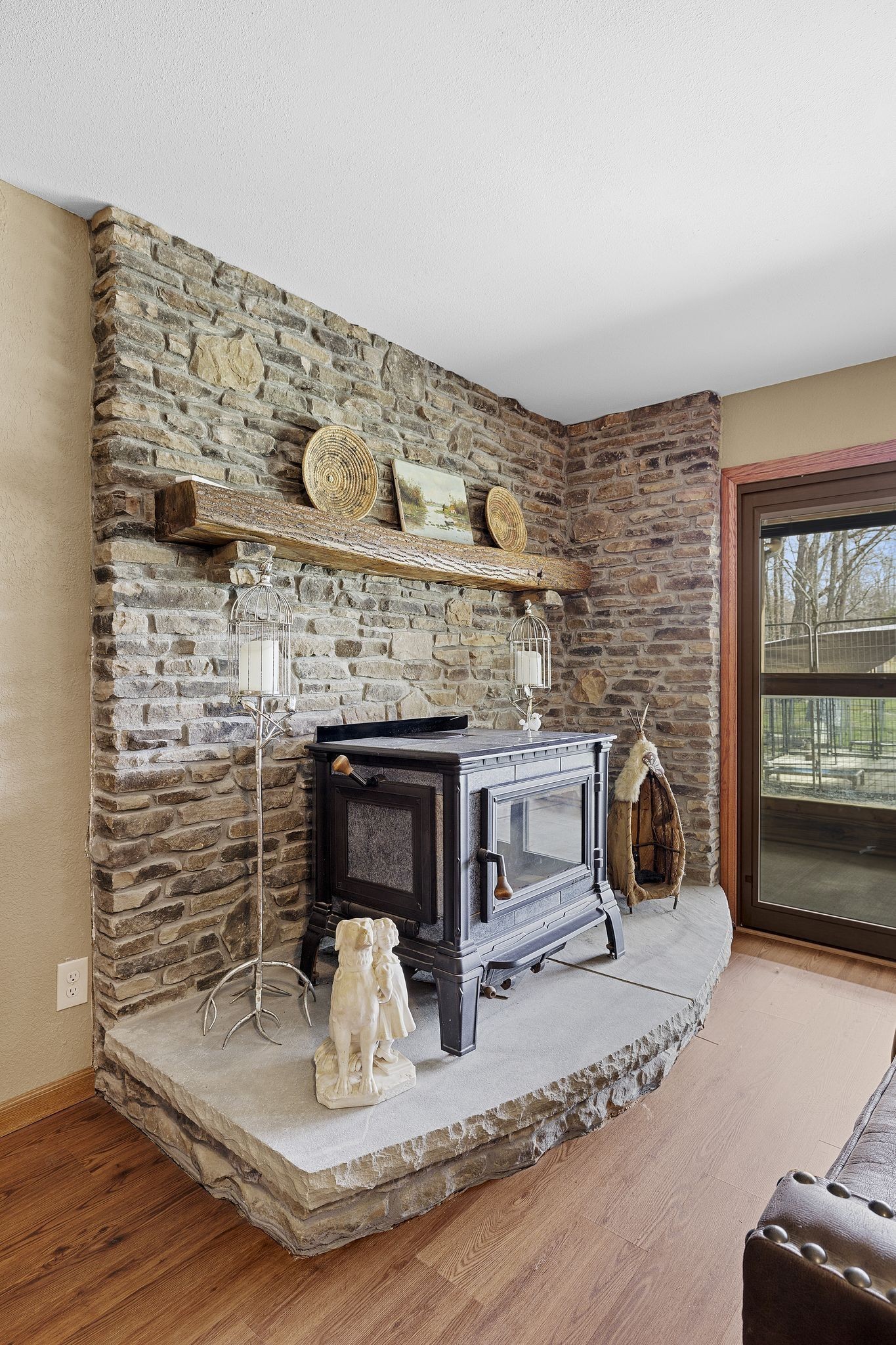 10669 South Windrow Road Rockvale, TN 37153 - Photo 19 of 53 a view of fireplace and livingroom with wooden floor