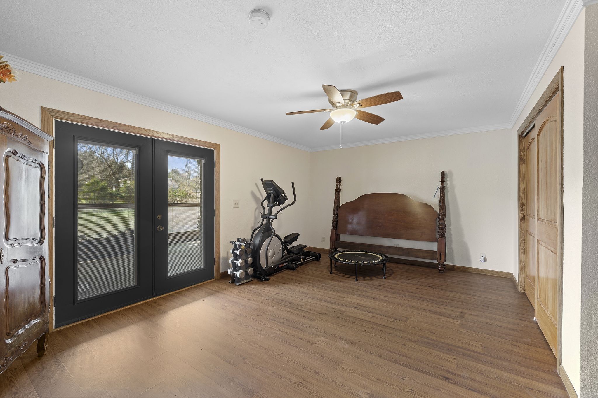 10669 South Windrow Road Rockvale, TN 37153 - Photo 25 of 53 a view of livingroom with furniture and windows