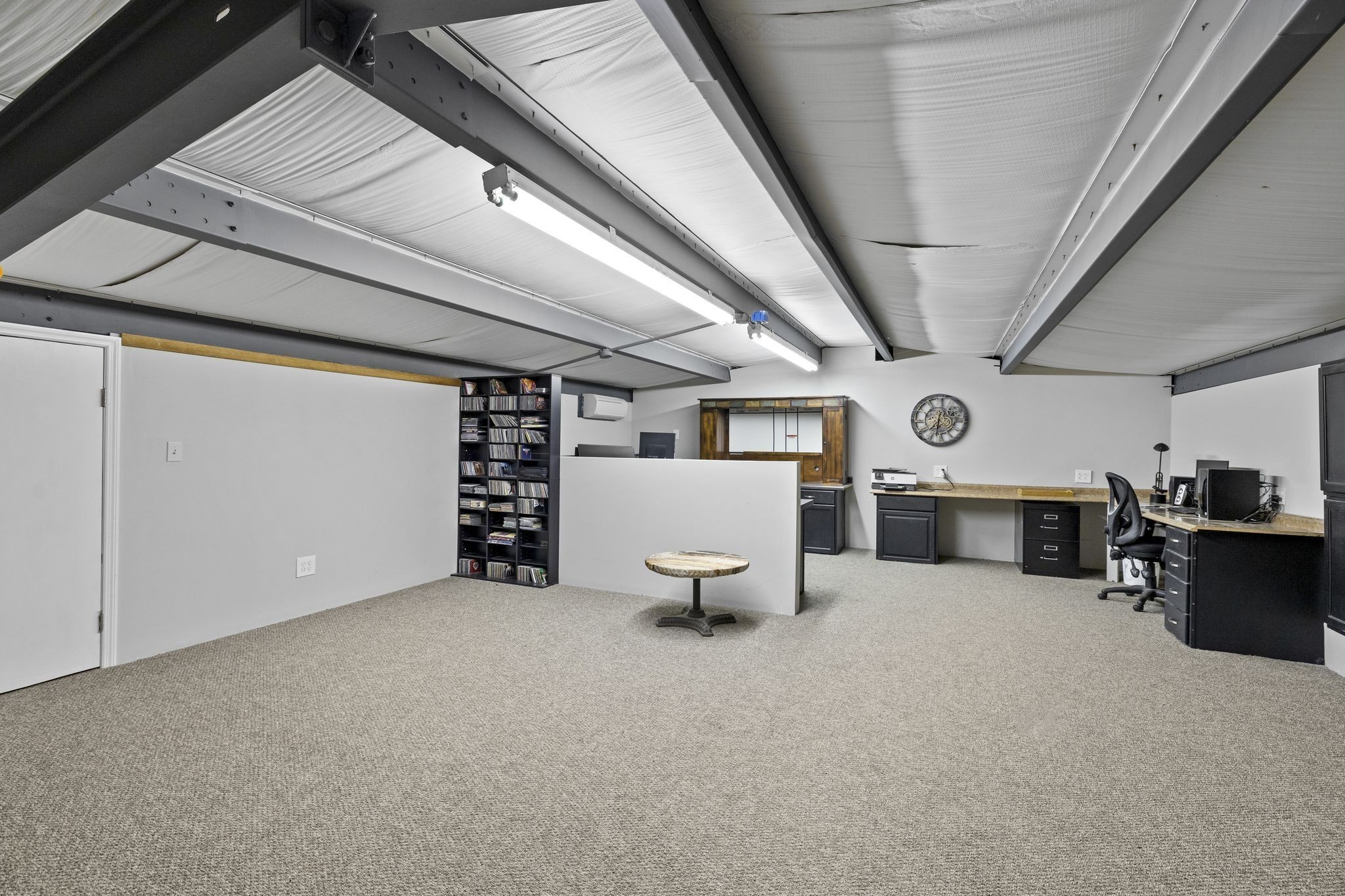 10669 South Windrow Road Rockvale, TN 37153 - Photo 30 of 53 a view of a livingroom with a furniture