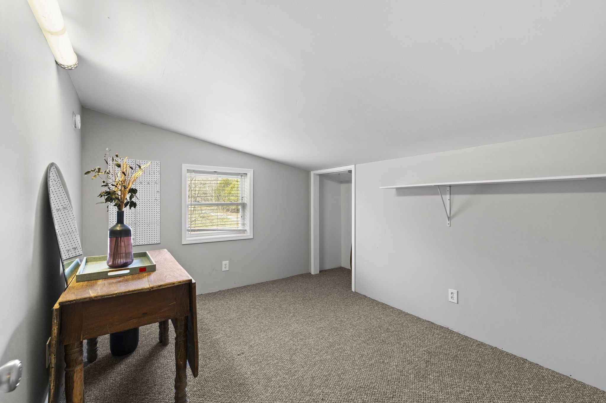 10669 South Windrow Road Rockvale, TN 37153 - Photo 36 of 53 a workspace with furniture and window