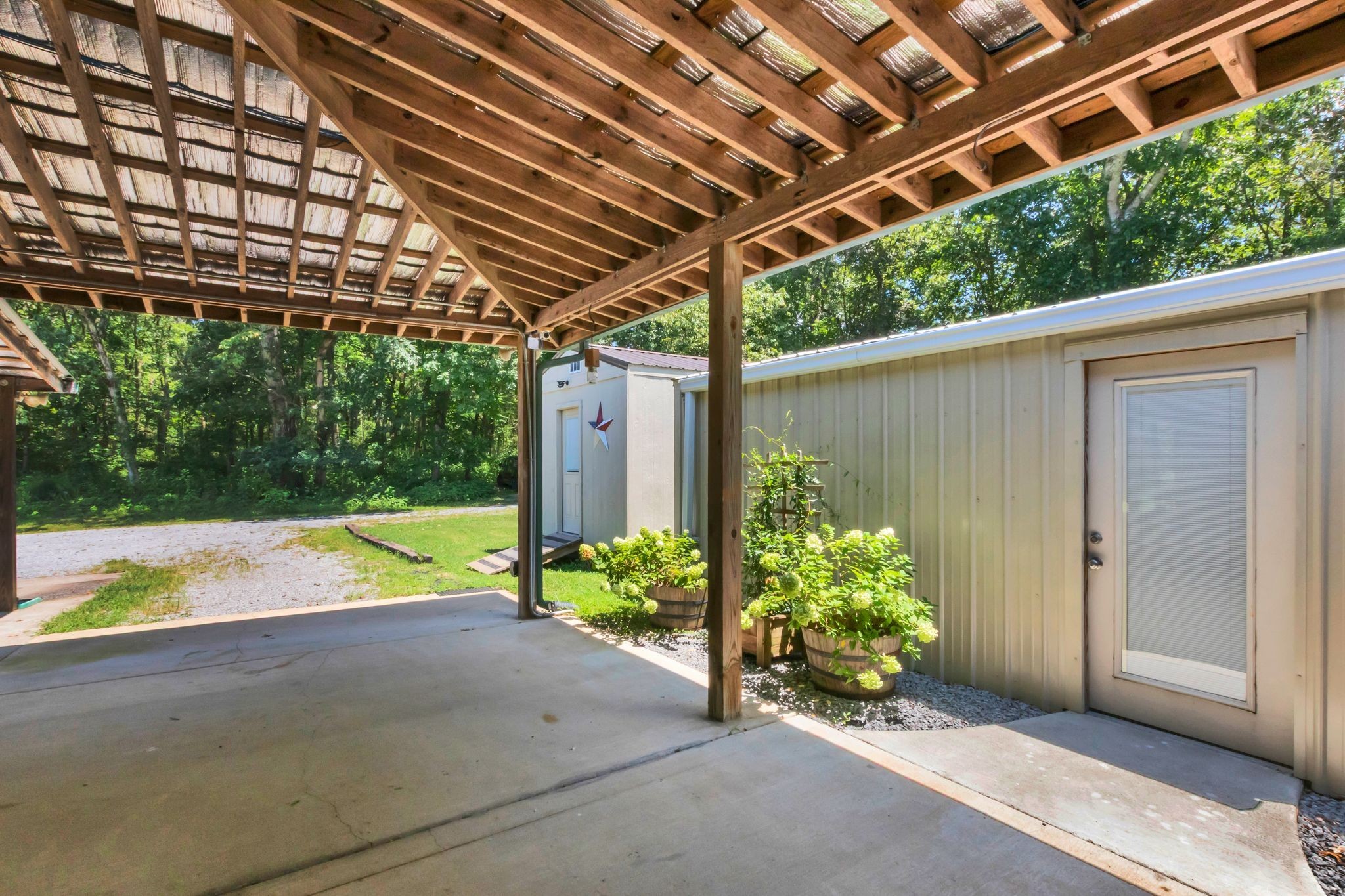 10669 South Windrow Road Rockvale, TN 37153 - Photo 50 of 53 a view of small garden area