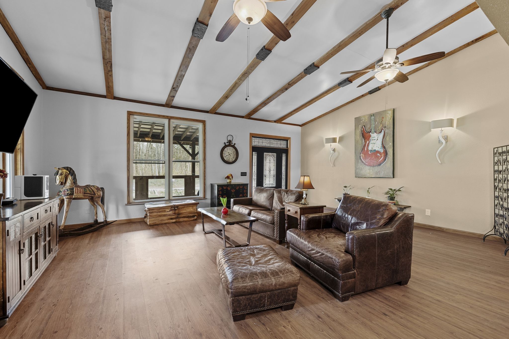 10669 South Windrow Road Rockvale, TN 37153 - Photo 8 of 53 a living room with furniture