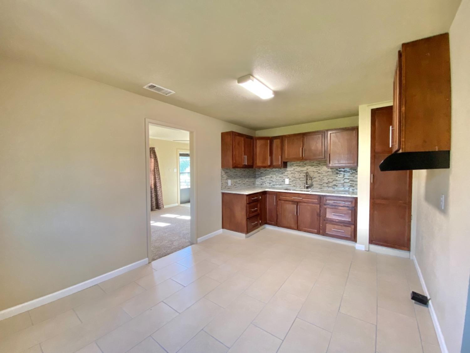 504 Battery Road Levelland, TX 79336 - Photo 5 of 18 Photo 5