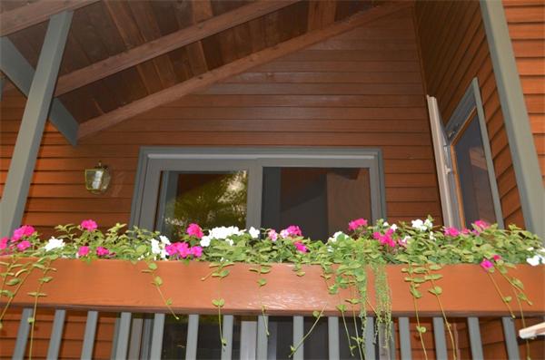 520 Division Road Dartmouth, MA 02748 - Photo 4 of 30 Gallery Image 4