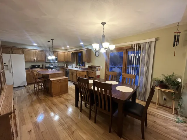 $539,500 | 6692 West Thornapple Drive, Janesville, WI 53548