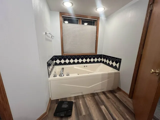 $539,500 | 6692 West Thornapple Drive, Janesville, WI 53548