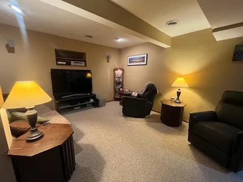 $539,500 | 6692 West Thornapple Drive, Janesville, WI 53548