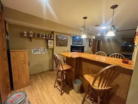 $539,500 | 6692 West Thornapple Drive, Janesville, WI 53548