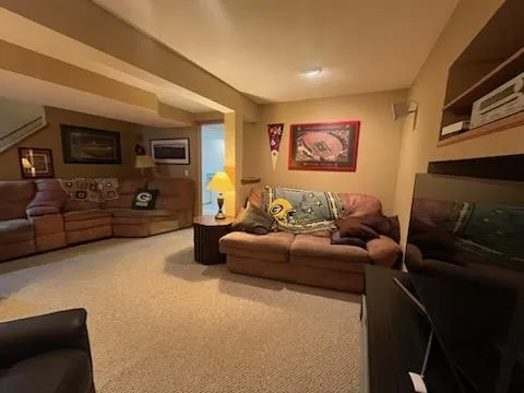 $539,500 | 6692 West Thornapple Drive, Janesville, WI 53548