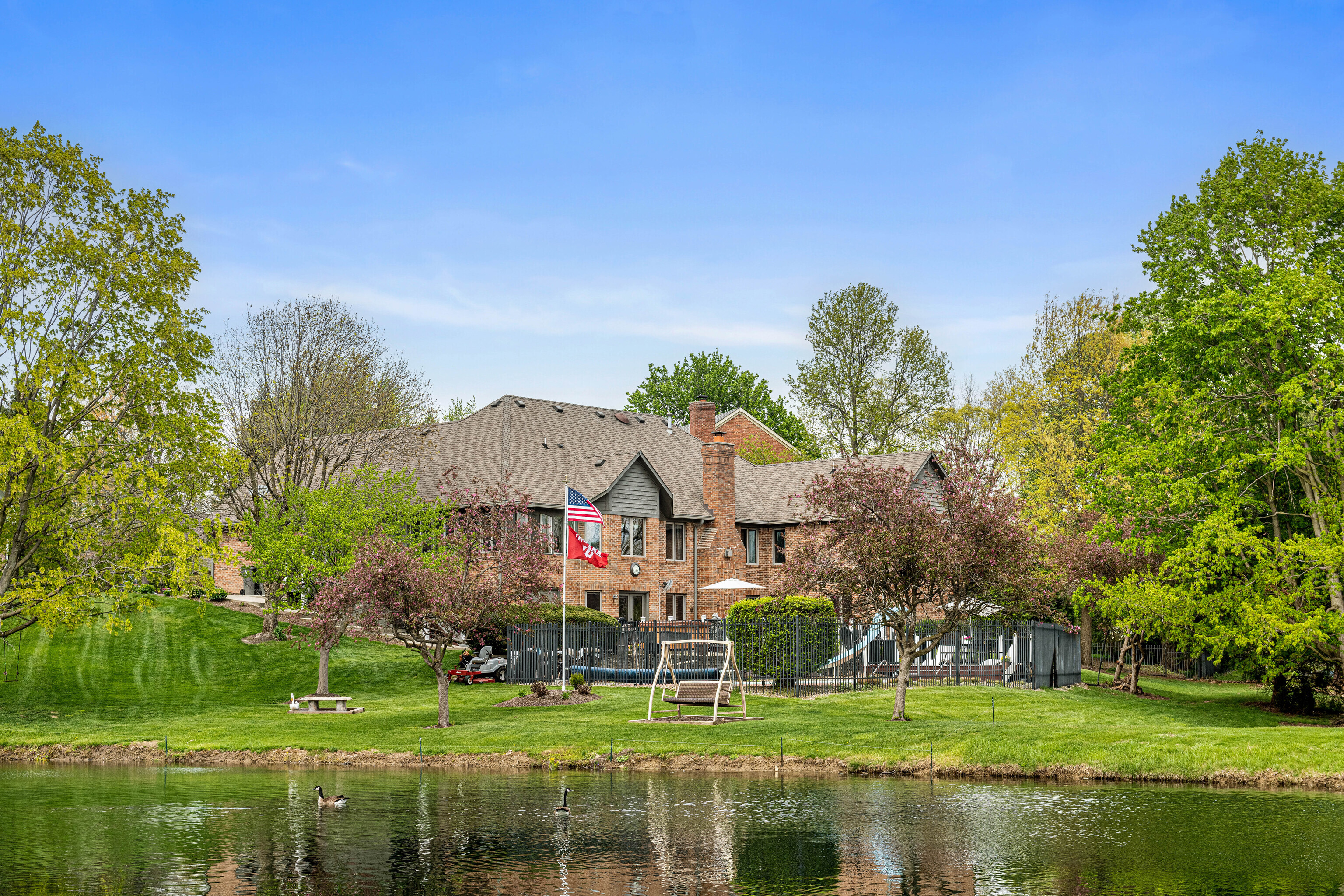 4525 Moss Ridge Lane Indianapolis, IN 46237 - Photo 3 of 42 Gallery Image 3