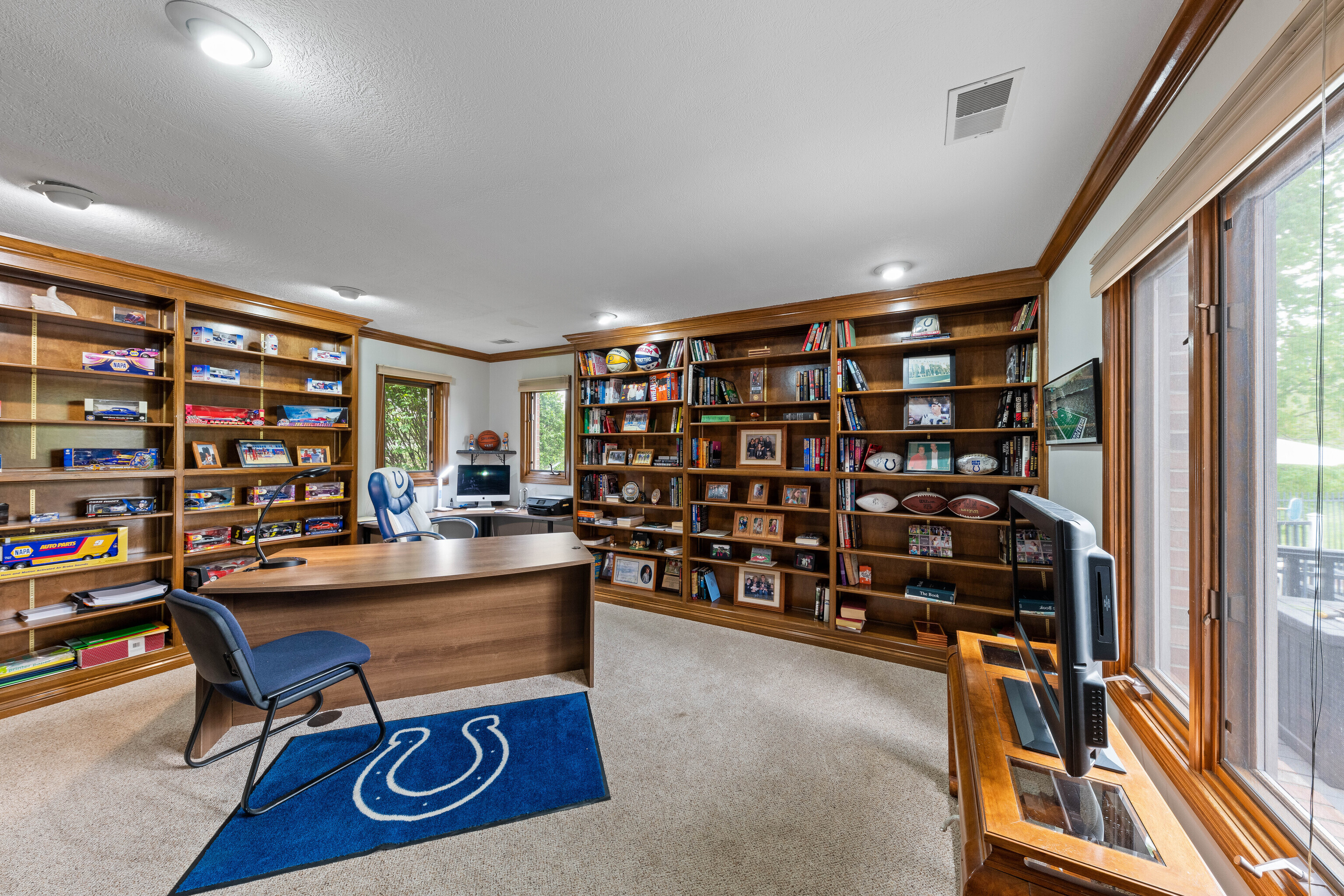 4525 Moss Ridge Lane Indianapolis, IN 46237 - Photo 32 of 42 Gallery Image 32