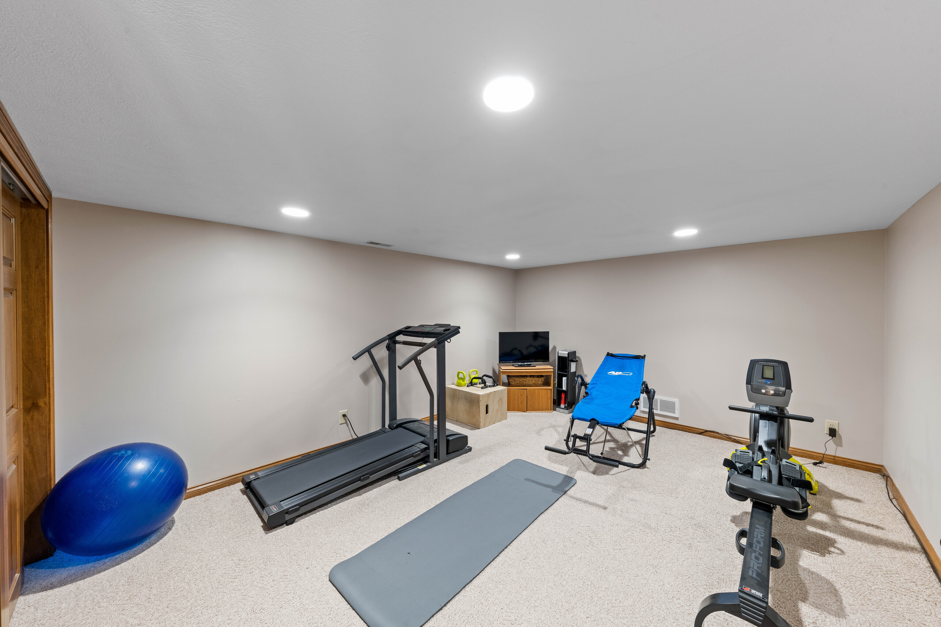 4525 Moss Ridge Lane Indianapolis, IN 46237 - Photo 34 of 42 Gallery Image 34