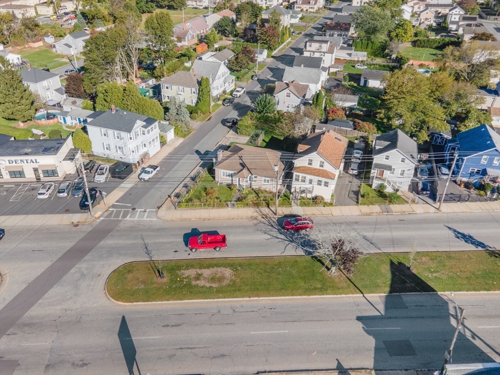 256 Rhode Island Avenue Fall River, MA 02724 - Photo 34 of 36