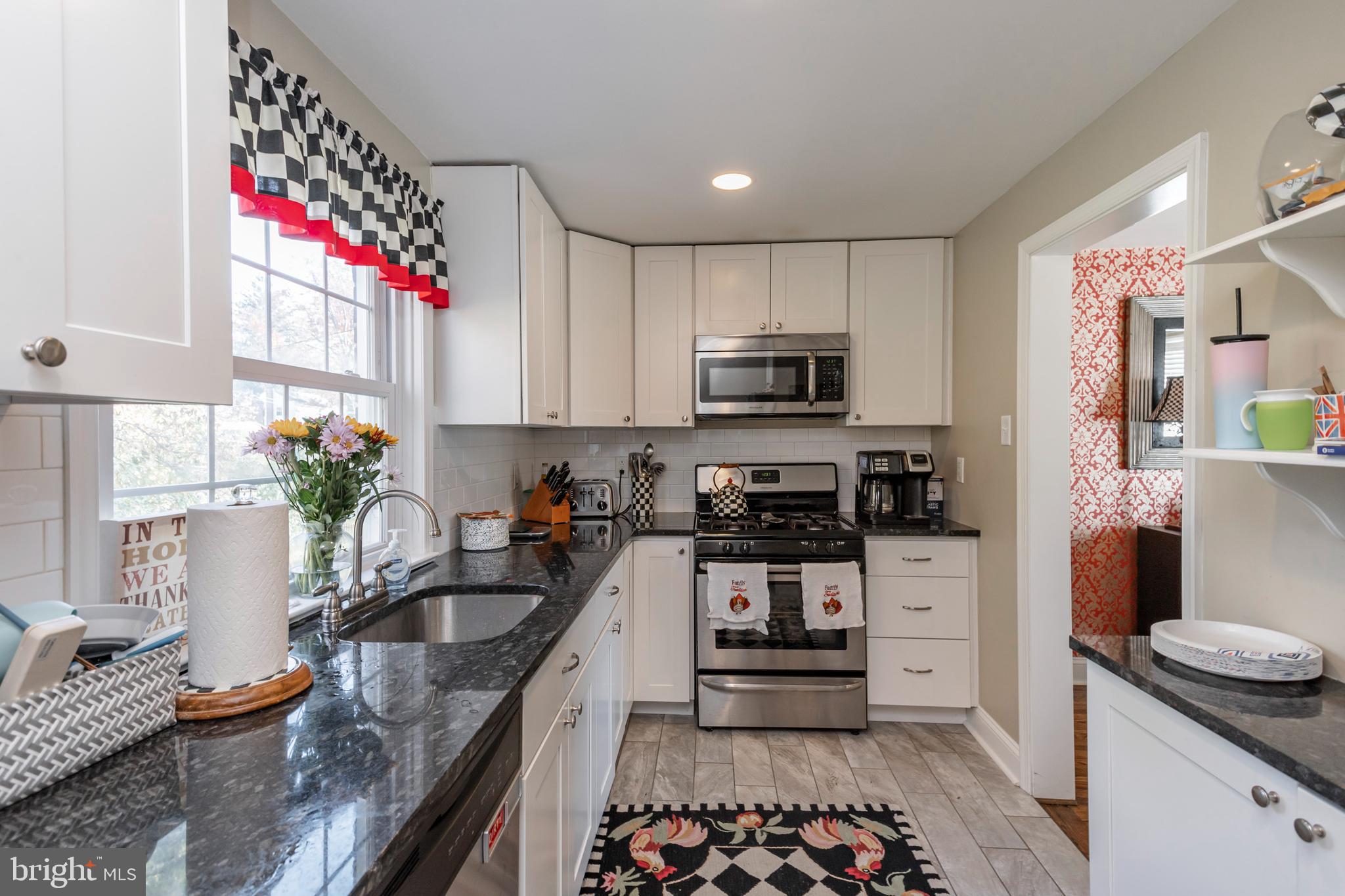 211 Pembroke Road Havertown, PA 19083 - Photo 12 of 37 Kitchen