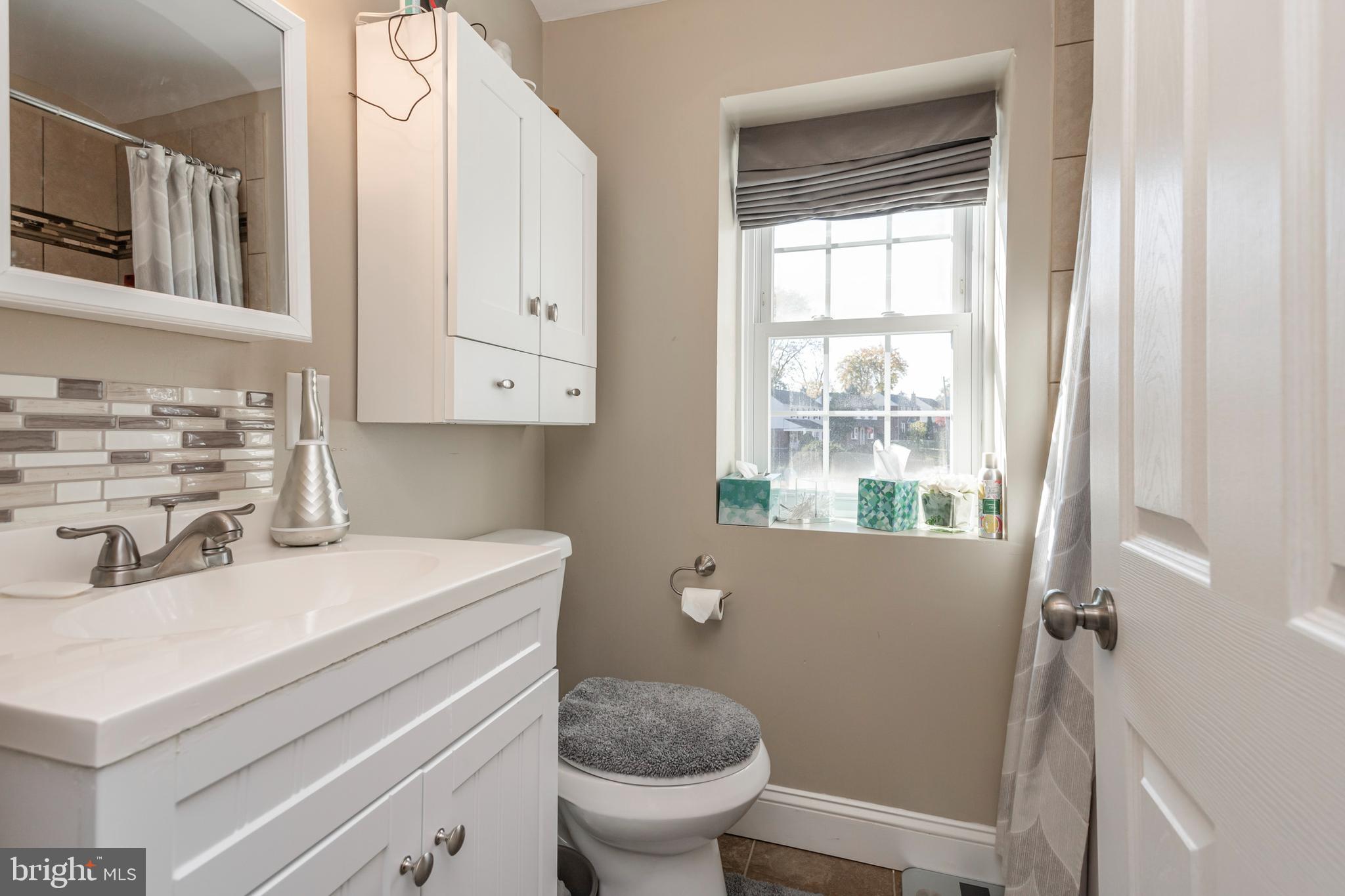 211 Pembroke Road Havertown, PA 19083 - Photo 25 of 37 Full Bath 2nd Floor