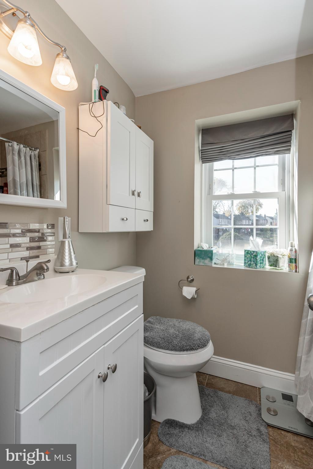 211 Pembroke Road Havertown, PA 19083 - Photo 26 of 37 Full Bath 2nd Floor