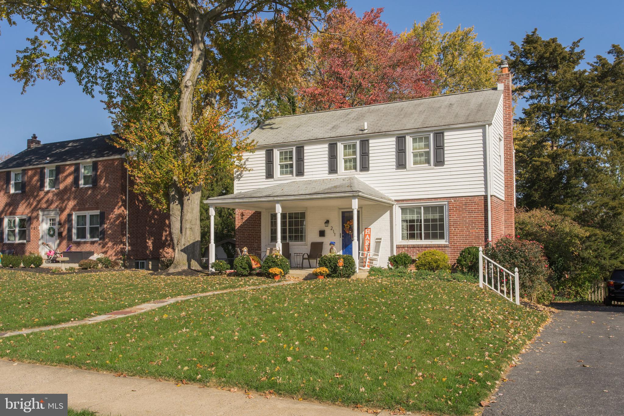 211 Pembroke Road Havertown, PA 19083 - Photo 4 of 37 Front