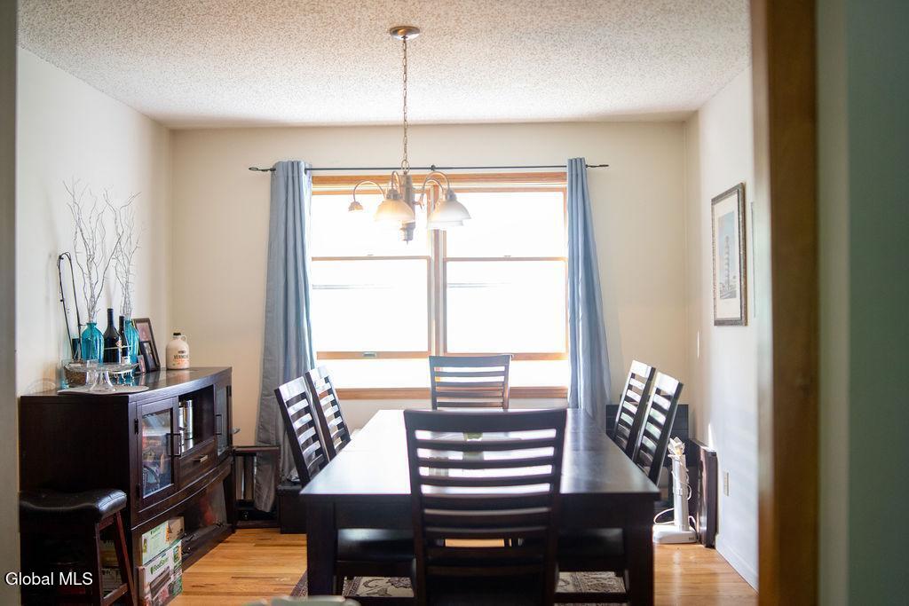 817 Lisha Kill Road Niskayuna, NY 12309 - Photo 9 of 14 9