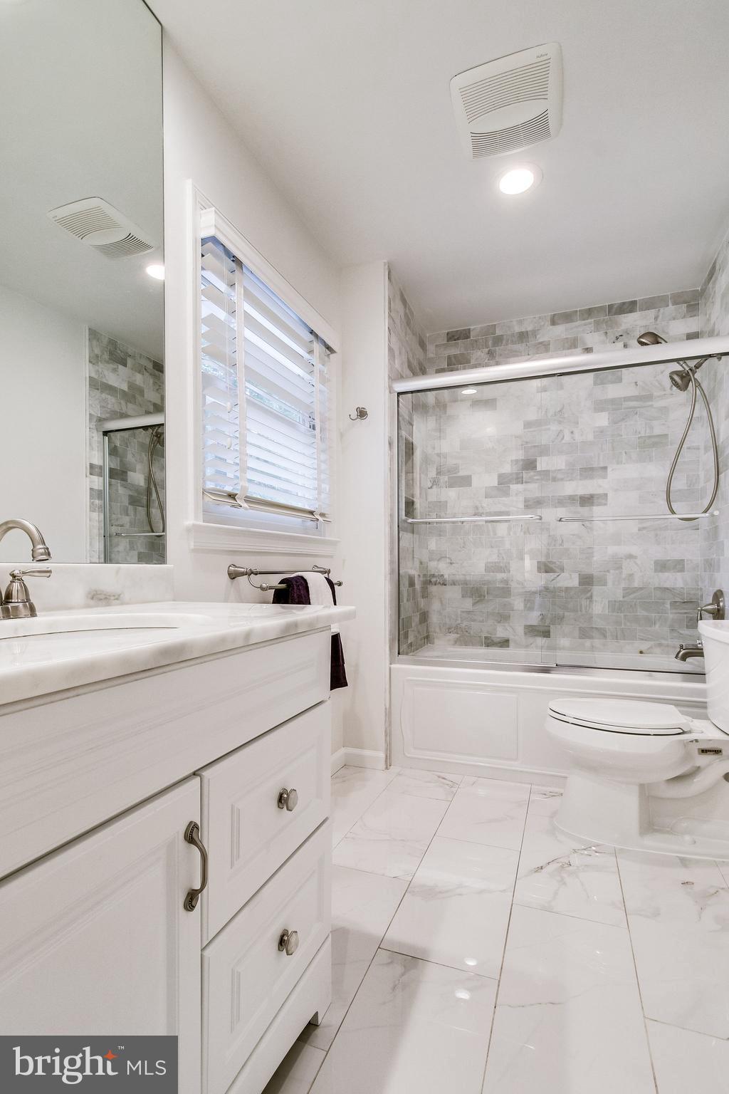 3306 Midland Road Fairfax, VA 22031 - Photo 14 of 31 Master Bath