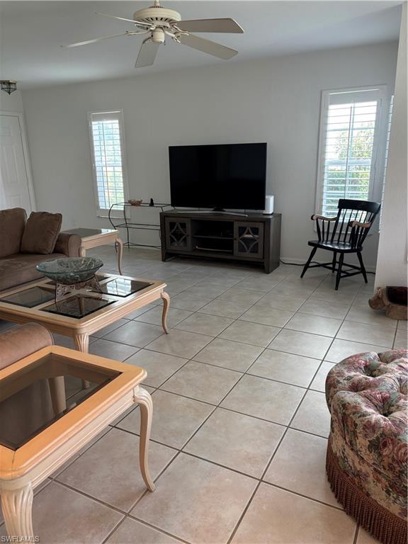 2103 Tama Circle, Unit 101 Naples, FL 34112 - Photo 8 of 37