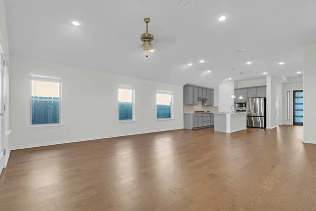 $2,100 | 356 Biscayne Bay Bend, Kyle, TX 78640