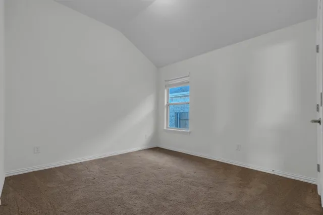 $2,100 | 356 Biscayne Bay Bend, Kyle, TX 78640