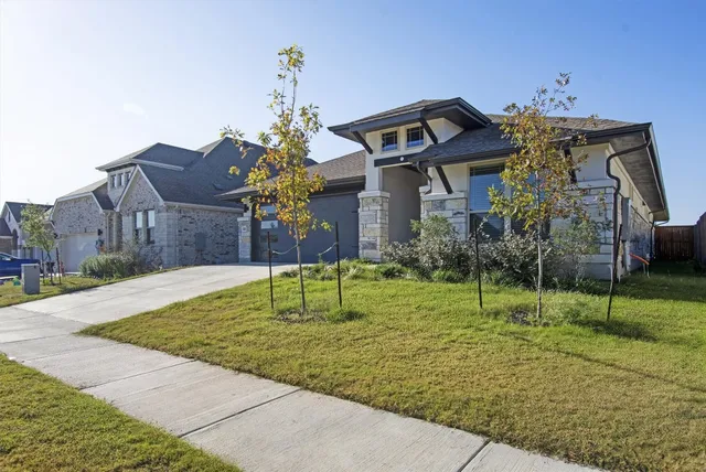 $2,100 | 356 Biscayne Bay Bend, Kyle, TX 78640