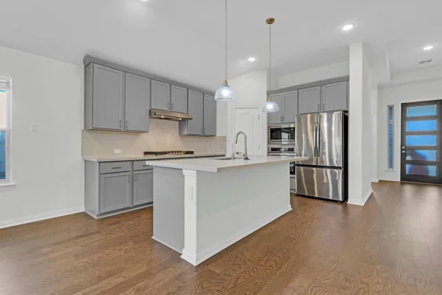 $2,100 | 356 Biscayne Bay Bend, Kyle, TX 78640