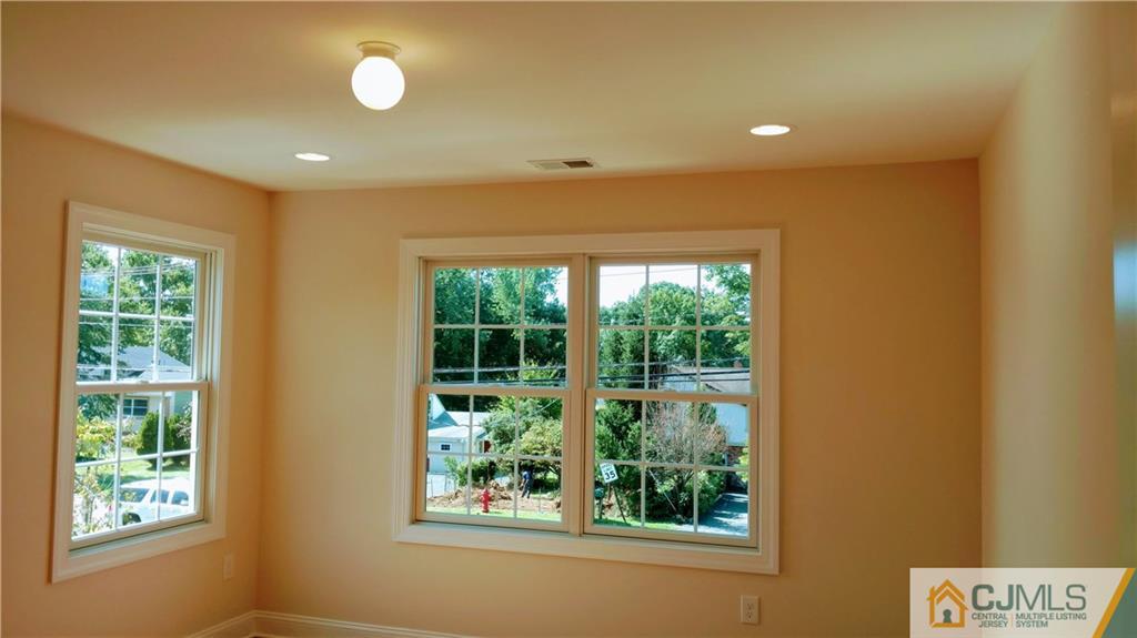 2028 Oak Tree Road Edison, NJ 08820 - Photo 31 of 39