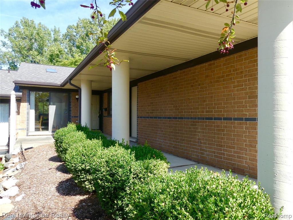 964 Wexford Way Rochester Hills, MI 48307 - Photo 22 of 25