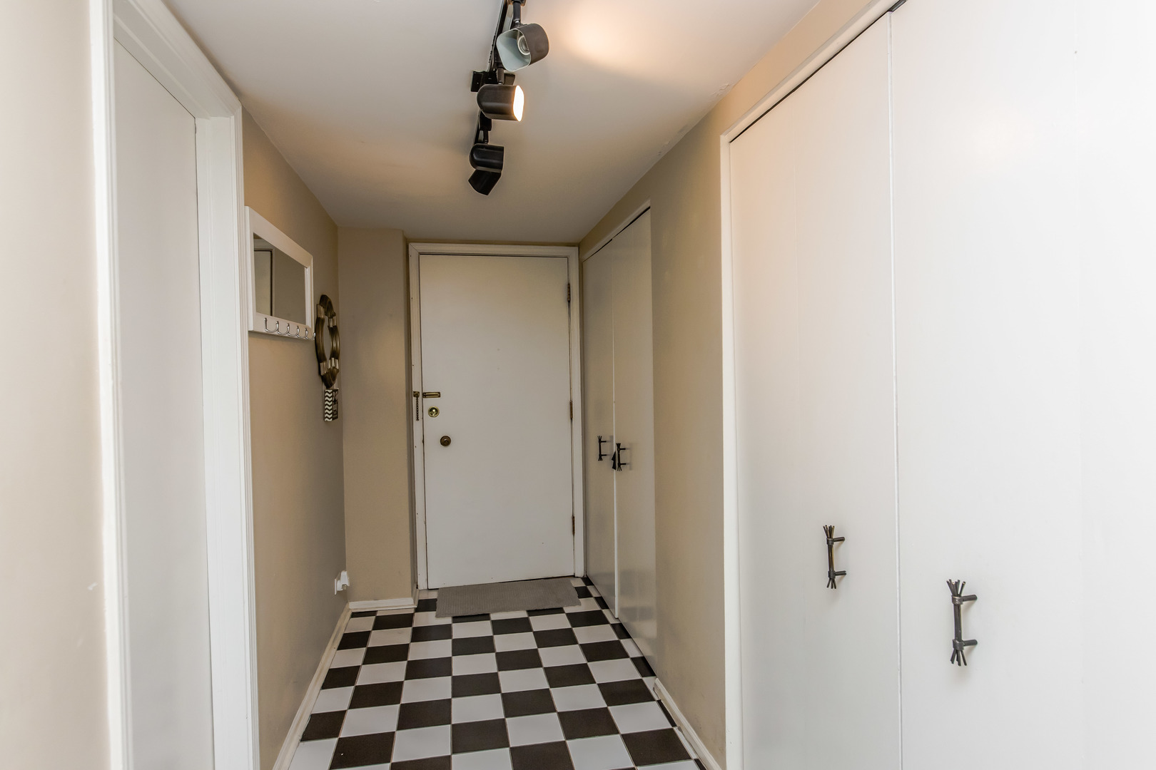 1455 Shermer Road, Unit 505C Northbrook, IL 60062 - Photo 15 of 19