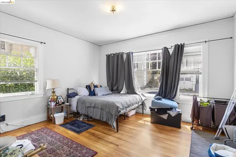 $1,495,000 | 647 Beacon Street, Oakland, CA 94610